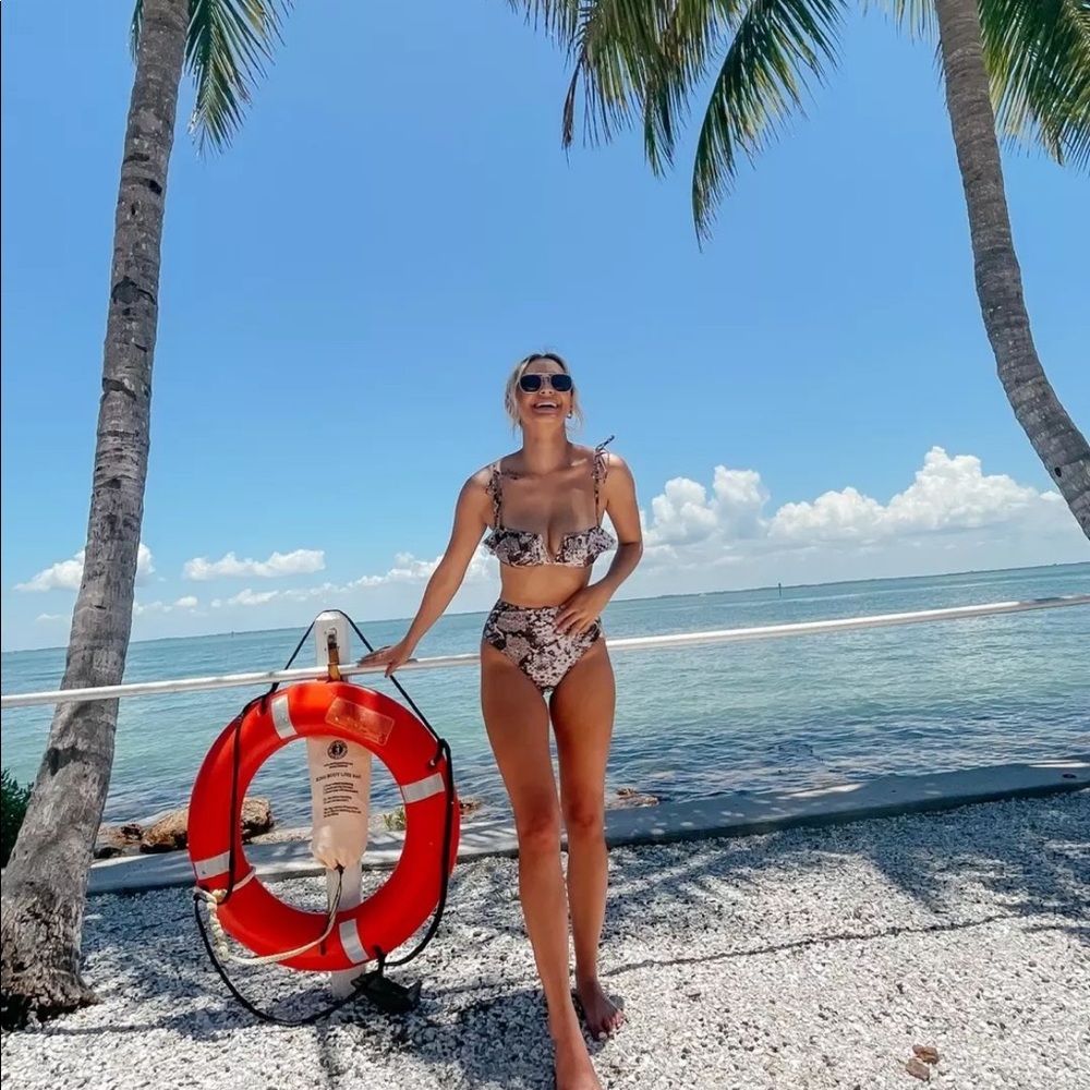 2 piece high waisted snakeskin bikini
